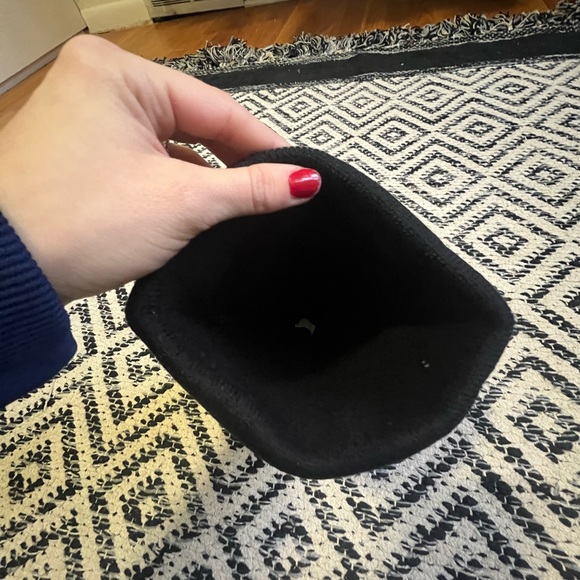 Two bitchotcha beanies - Picture 5 of 6